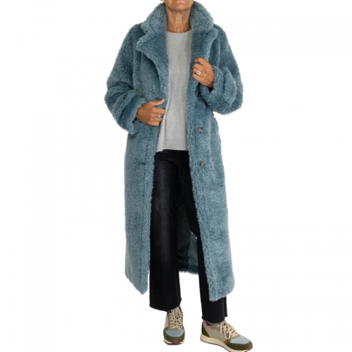 Sasha Coat stormy sea stor